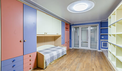 Таунхаус на большом участке