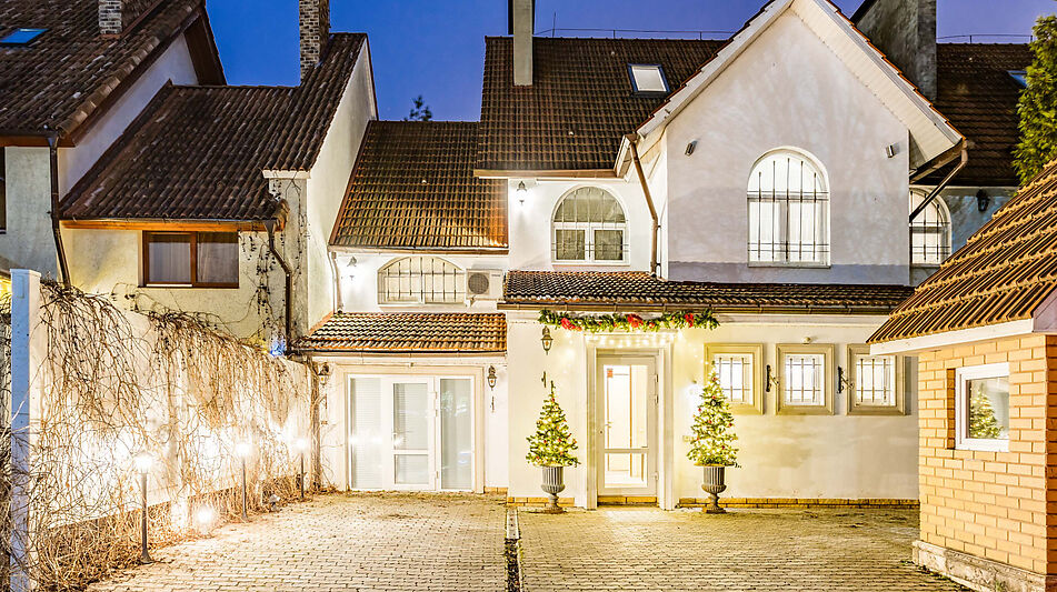 Таунхаус на большом участке