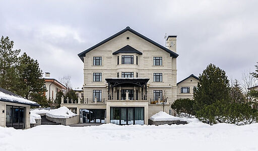 Резиденция у воды