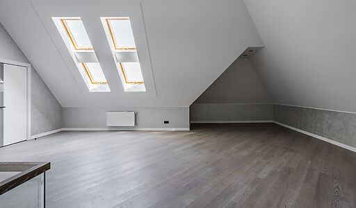 Уютный дом среди вековых сосен