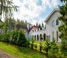 Усадьба в поселке Аксаково