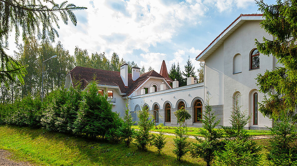 Усадьба в поселке Аксаково