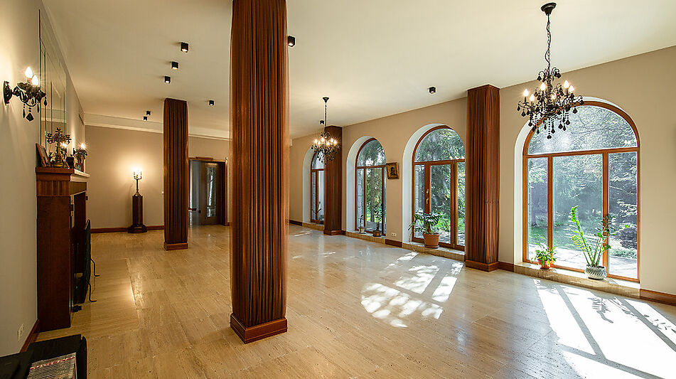 Усадьба в поселке Аксаково