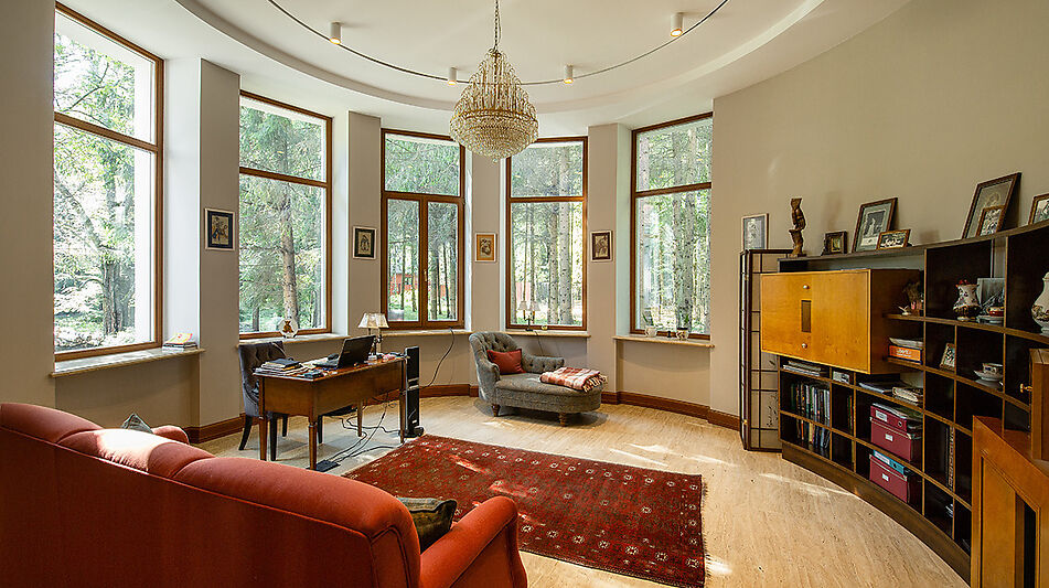 Усадьба в поселке Аксаково