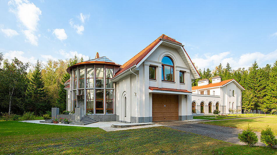 Усадьба в поселке Аксаково