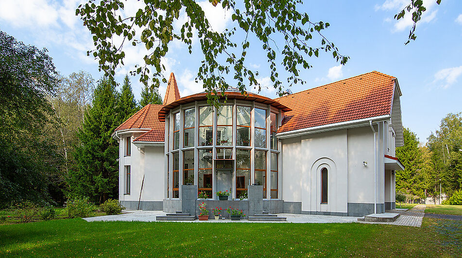 Усадьба в поселке Аксаково