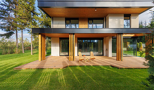 Дом у озера в кп Усадьба