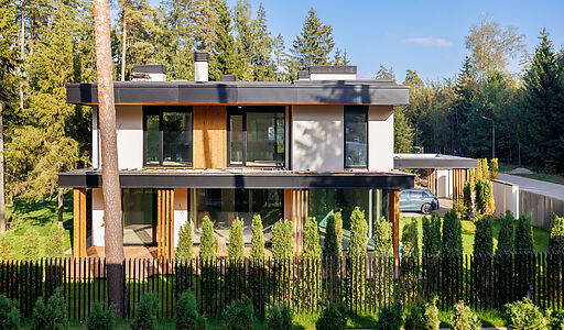 Дом у озера в кп Усадьба