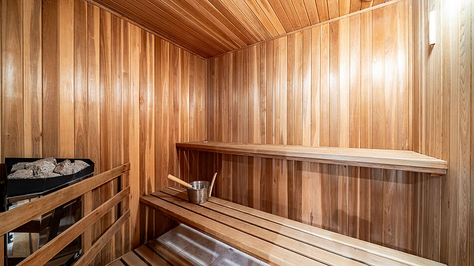 Дом на лесном участке в Николино