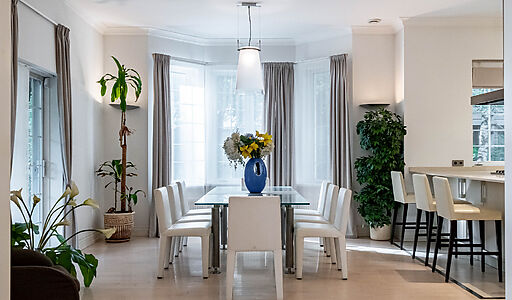 Дом на лесном участке в Николино