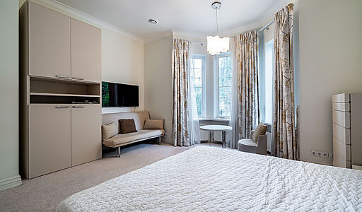 Дом на лесном участке в Николино