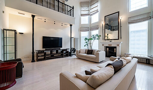 Дом на лесном участке в Николино