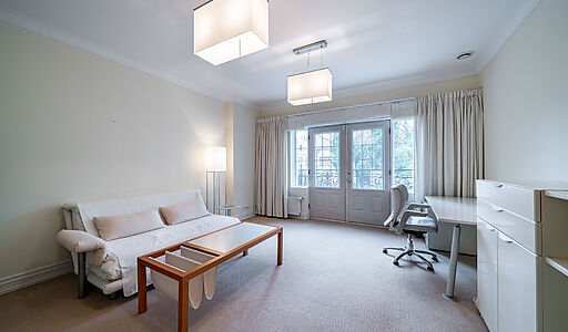 Дом на лесном участке в Николино