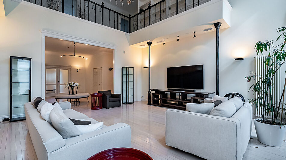 Дом на лесном участке в Николино