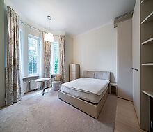 Дом на лесном участке в Николино