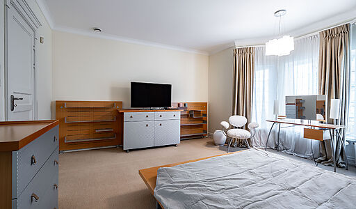 Дом на лесном участке в Николино