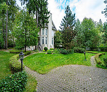 Дом на лесном участке в Николино