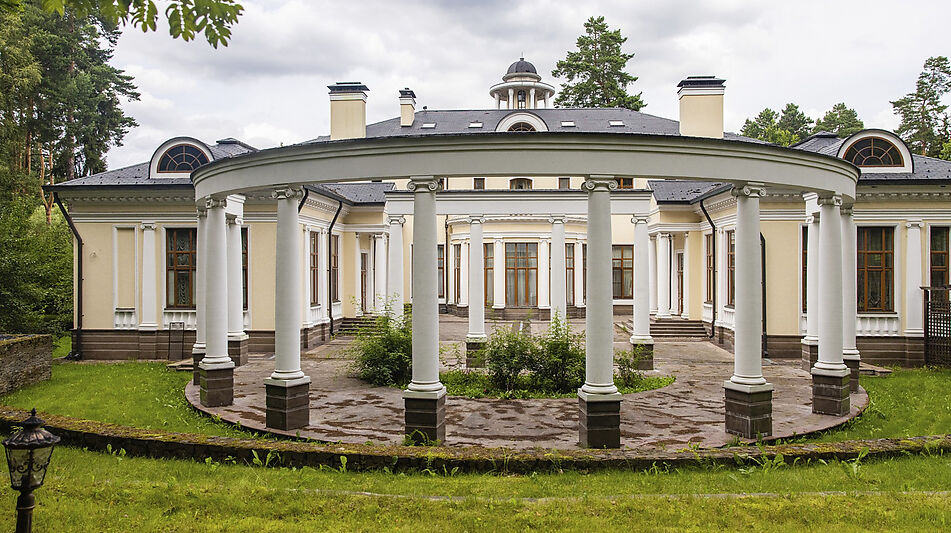 Классический особняк в Николино