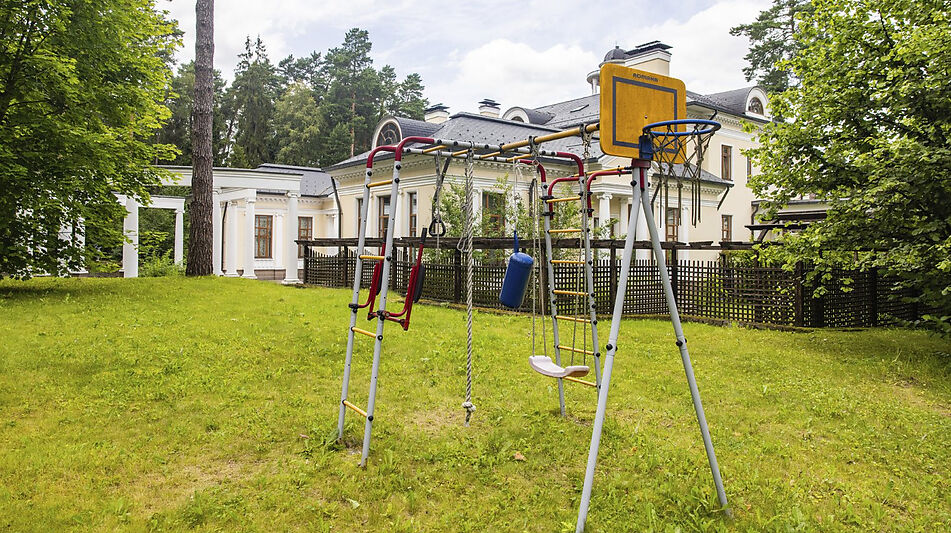 Классический особняк в Николино