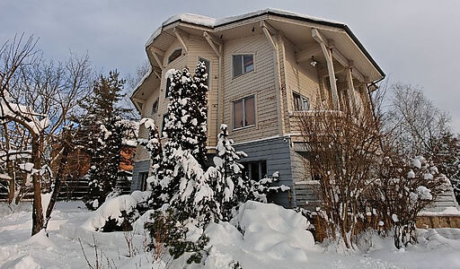 Дом с бассейном в КП Лазурь