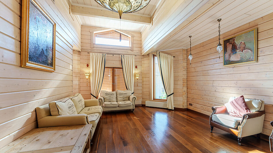 Дом с бассейном в КП Лазурь