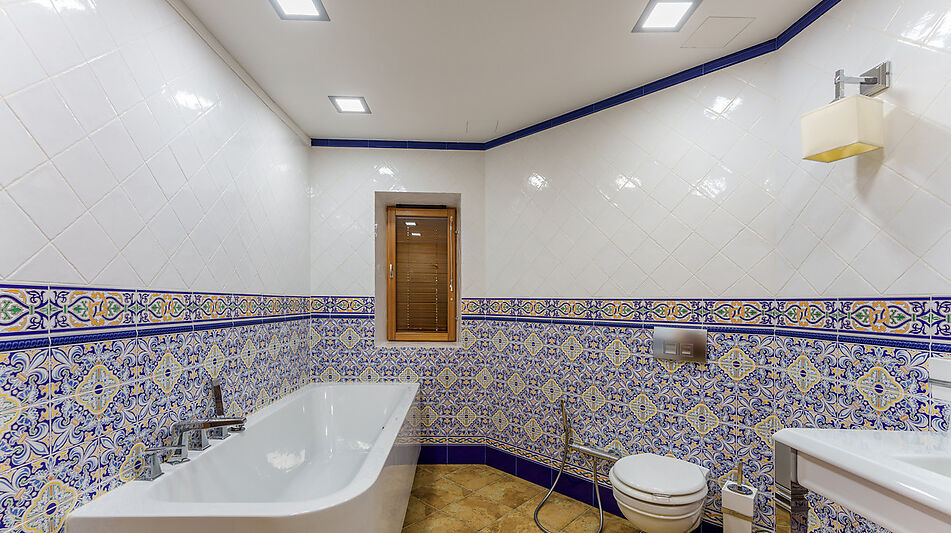 Дом с бассейном в КП Лазурь