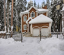 Дом на лесном участке в КП Шервуд