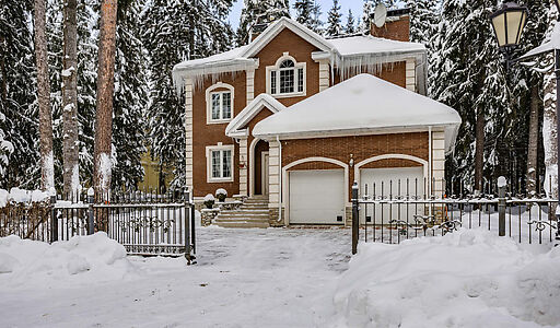 Дом на лесном участке в КП Шервуд