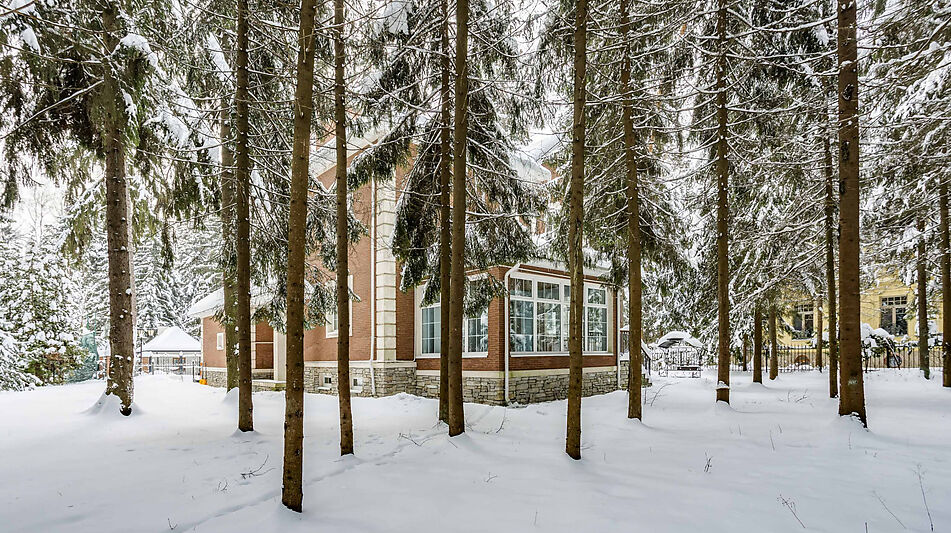 Дом на лесном участке в КП Шервуд