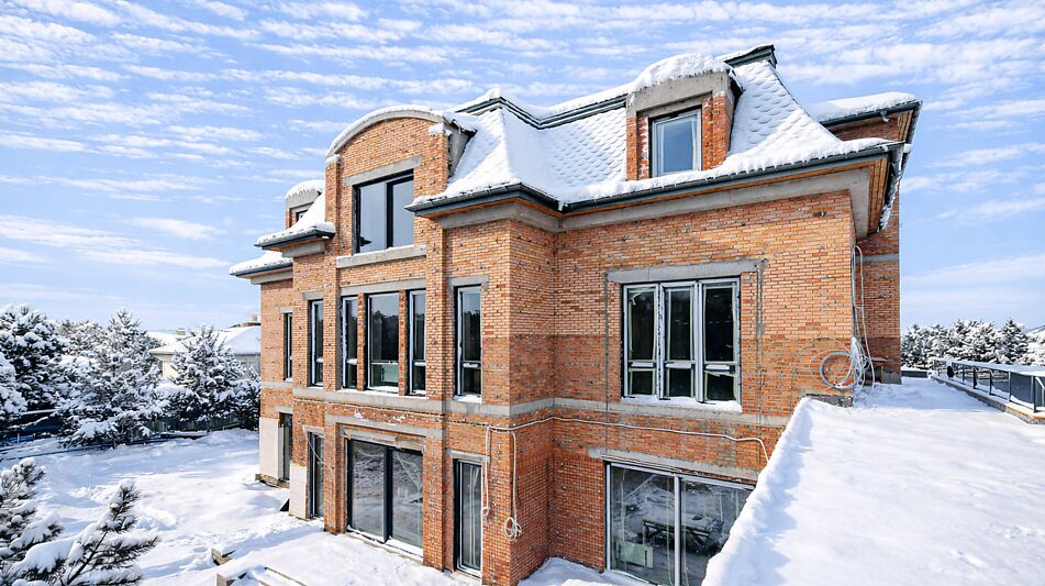 Дом под отделку в Ренессанс парк