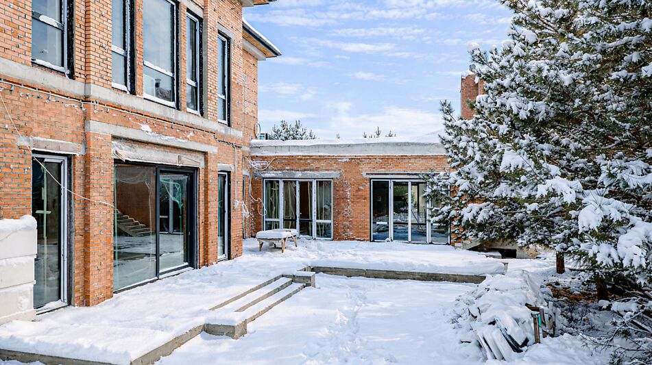 Дом под отделку в Ренессанс парк