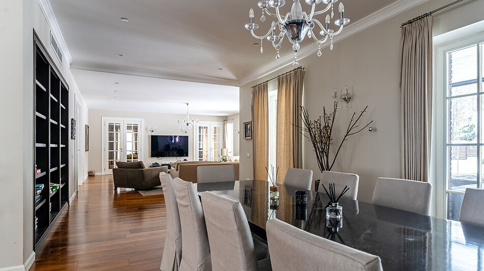 Дом с видом на озеро в КП Пестово