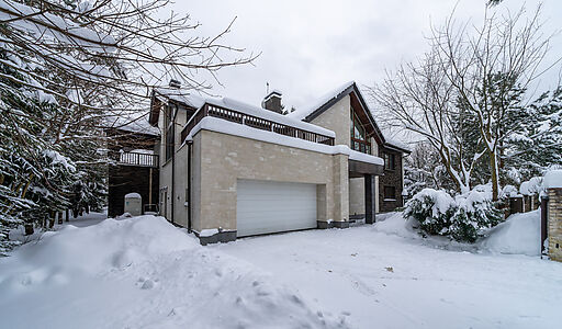 Дом с видом на озеро в КП Пестово