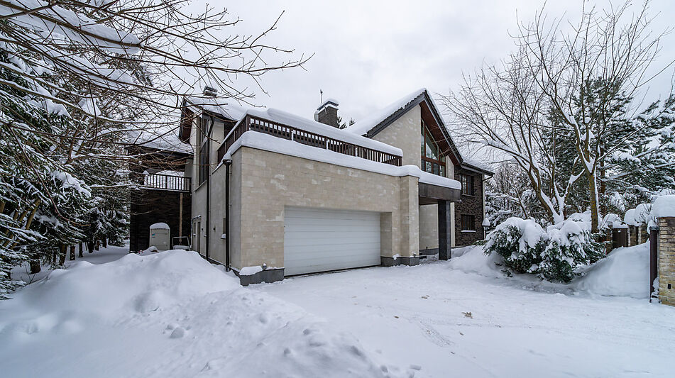 Дом с видом на озеро в КП Пестово