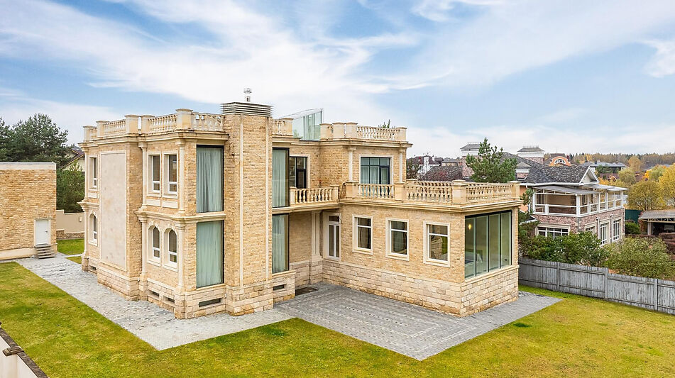 Особняк в КП Петровский парк