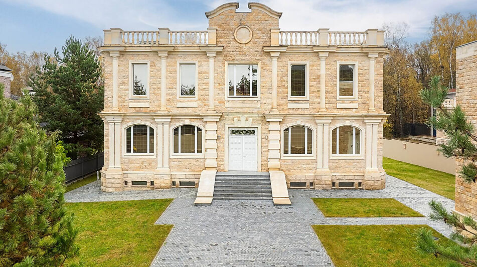 Особняк в КП Петровский парк