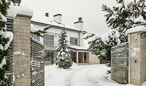 Особняк в КП Папушево парк