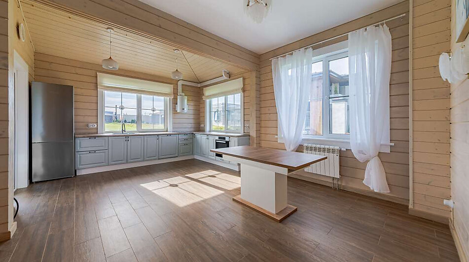 Деревянный дом в КП Павловы озера