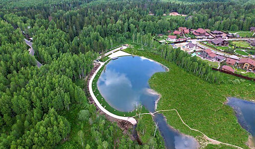 Эмеральд Вилладж