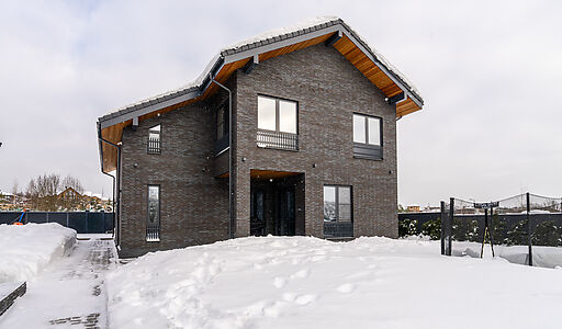 Дом на берегу в КП Аврора