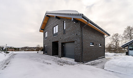 Дом на берегу в КП Аврора