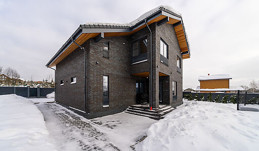 Дом на берегу в КП Аврора