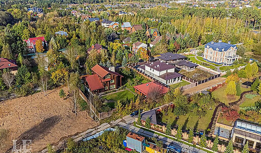 Дом в Усадьбе Подушкинского парка