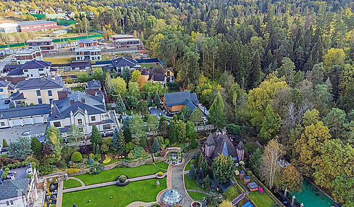 Дом в Усадьбе Подушкинского парка