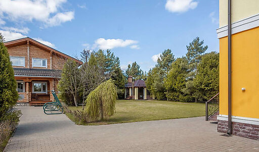 Дом с бассейном в КП Александрово