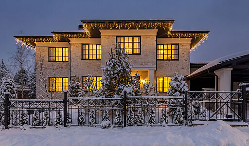 Стильный дом в КП Европа-1