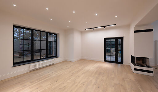 Стильный дом в КП Европа-1