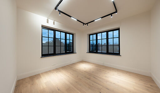 Стильный дом в КП Европа-1