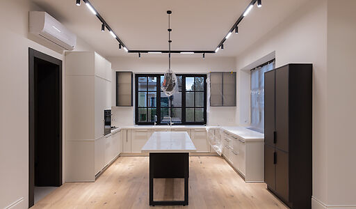 Стильный дом в КП Европа-1