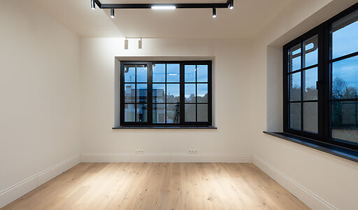 Стильный дом в КП Европа-1